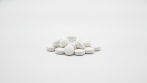 Generic small white tablets, product illustration